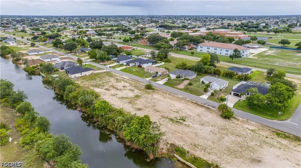 1809 NE 13th Avenue Cape Coral FL 33909