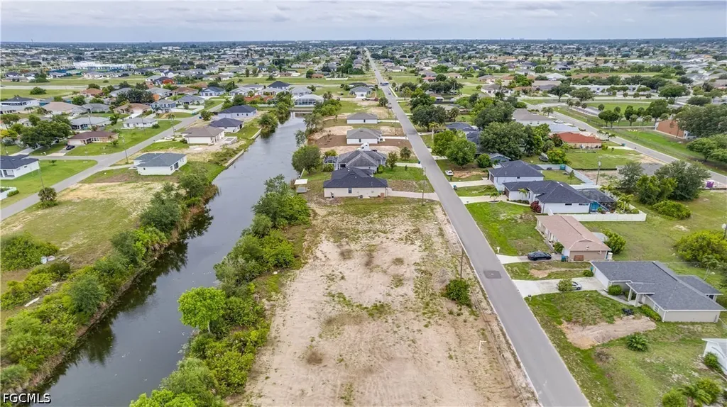 1805 NE 13th Avenue Cape Coral FL 33909