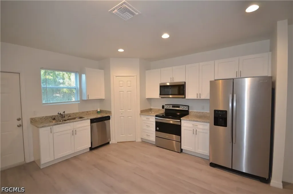 3341 Willard Street Fort Myers FL 33916