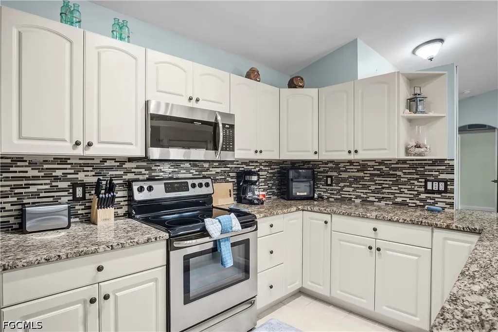 1019 NW 9th Street Cape Coral FL 33993