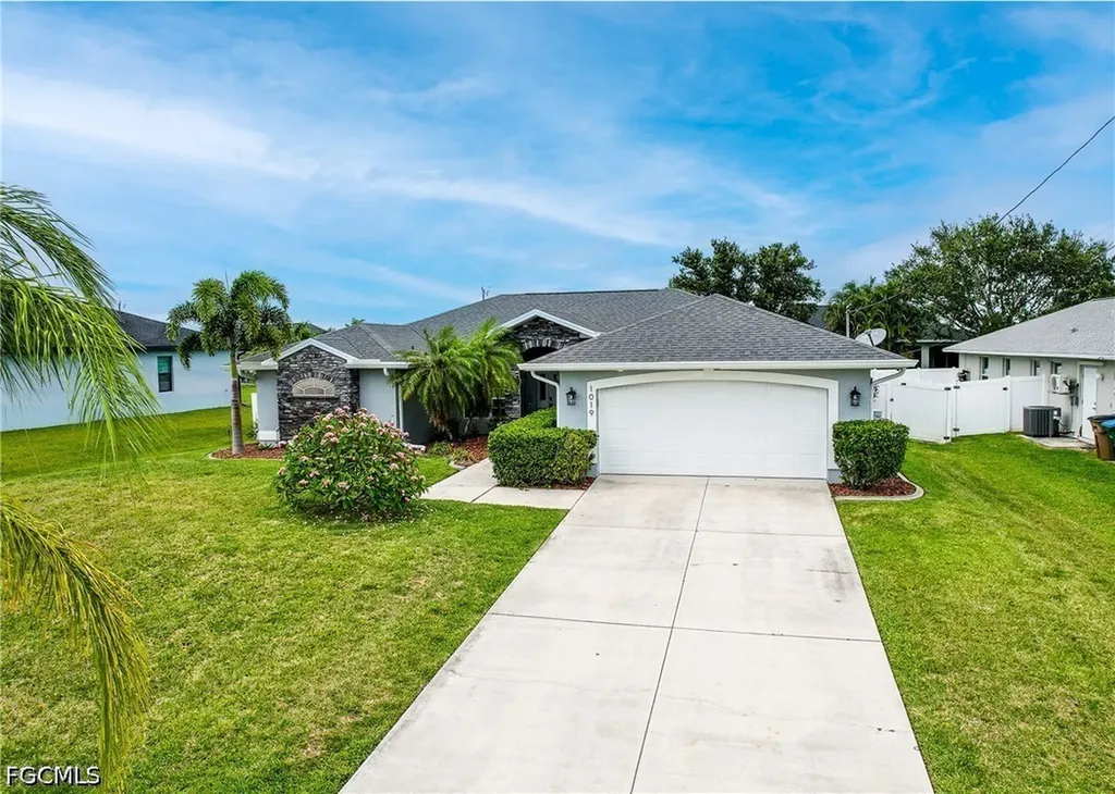 1019 NW 9th Street Cape Coral FL 33993