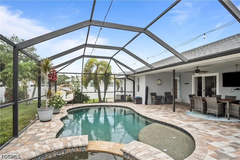 1019 NW 9th Street Cape Coral FL 33993