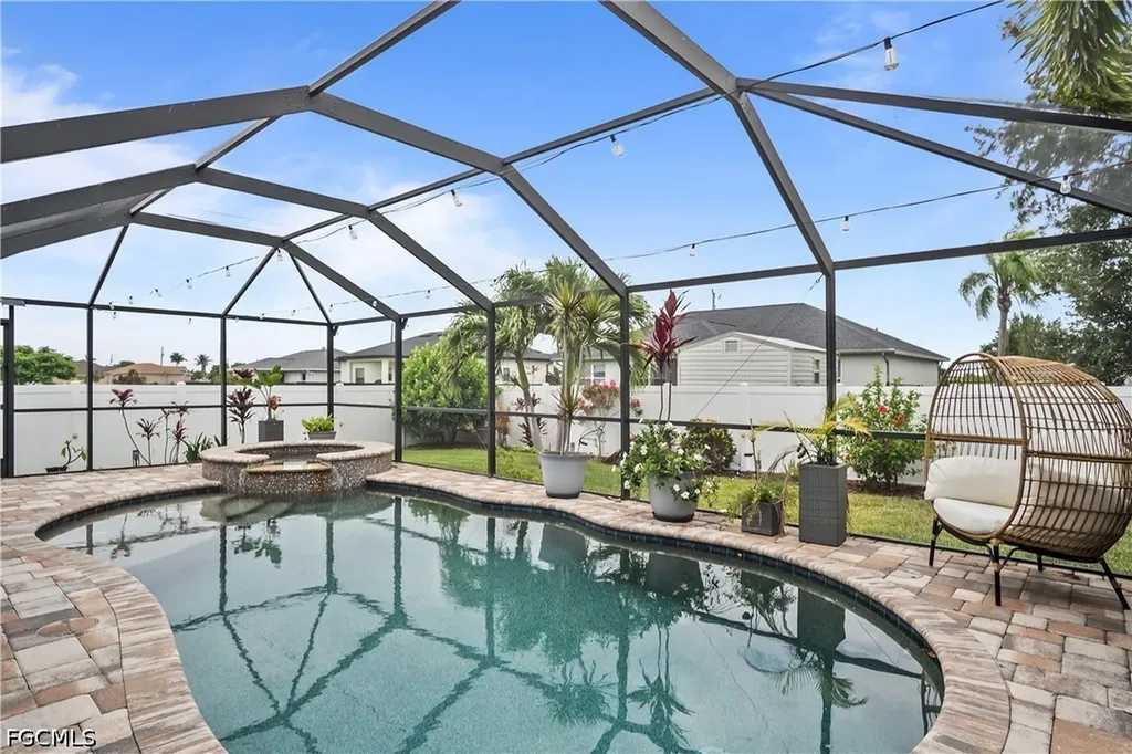 1019 NW 9th Street Cape Coral FL 33993