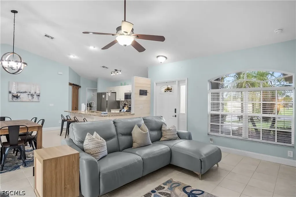 1019 NW 9th Street Cape Coral FL 33993