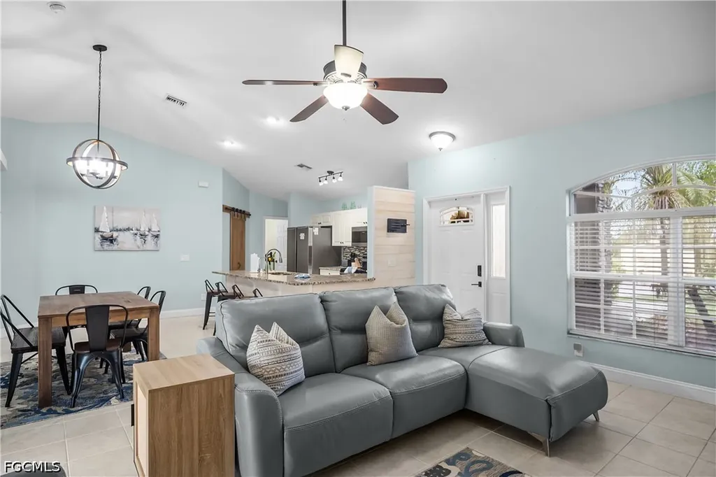 1019 NW 9th Street Cape Coral FL 33993