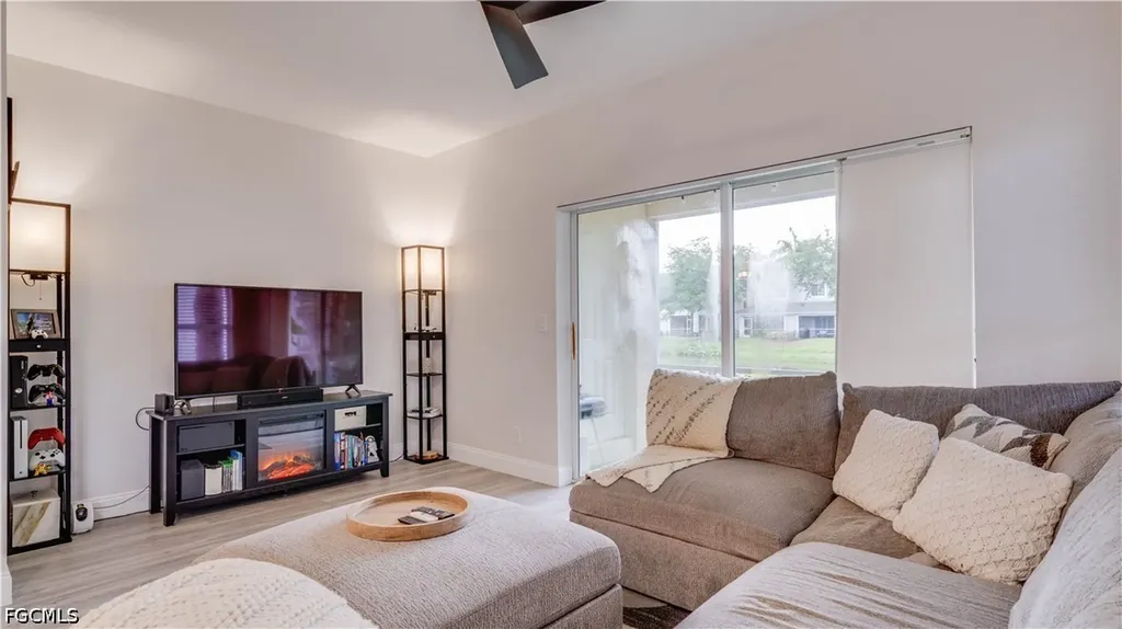 10053 Poppy Hill Drive Fort Myers FL 33966