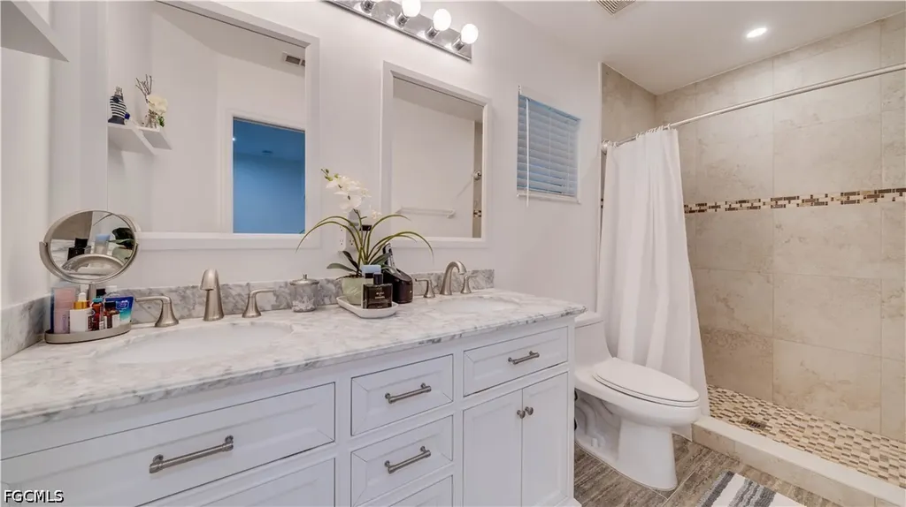 10053 Poppy Hill Drive Fort Myers FL 33966