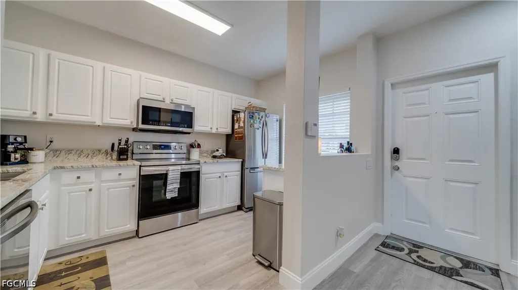 10053 Poppy Hill Drive Fort Myers FL 33966