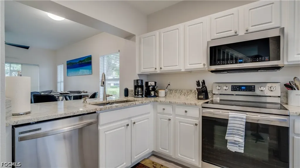 10053 Poppy Hill Drive Fort Myers FL 33966