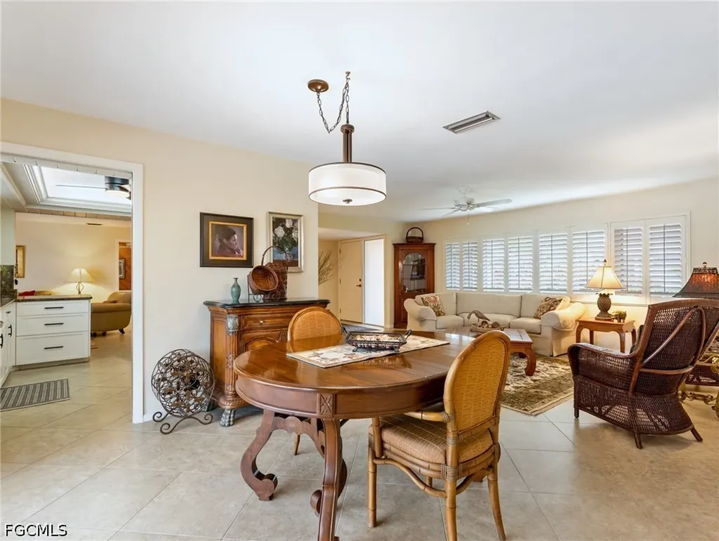 392 Snow Drive Fort Myers FL 33919