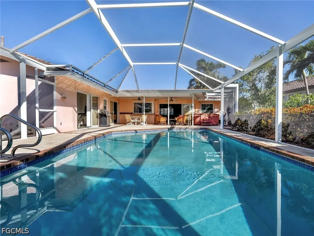 392 Snow Drive Fort Myers FL 33919