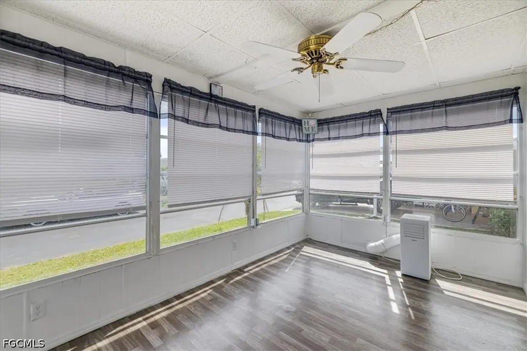 952 Days Lane North Fort Myers FL 33917