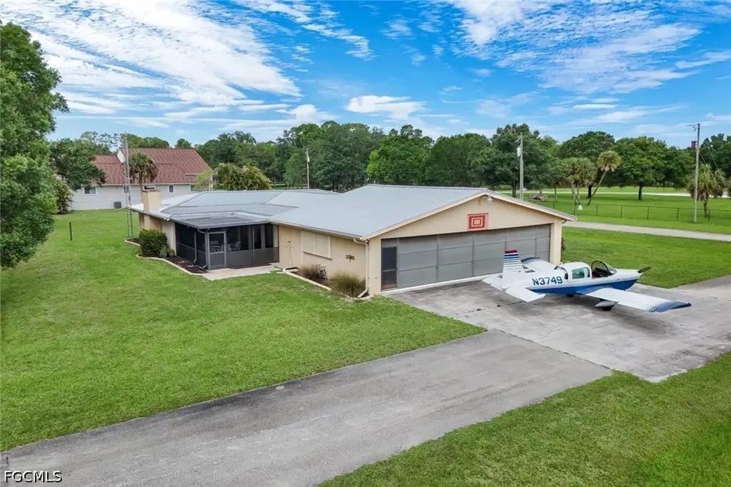 Fort Myers FL, 6711 Cadet Avenue
