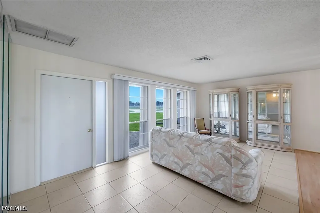6711 Cadet Avenue Fort Myers FL 33905