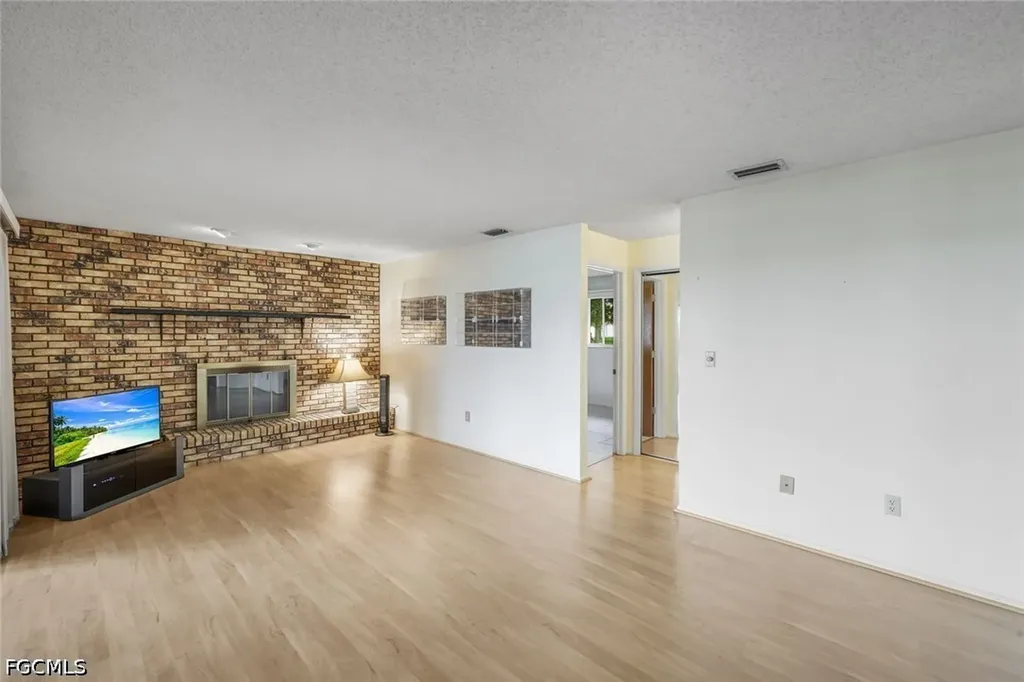 6711 Cadet Avenue Fort Myers FL 33905