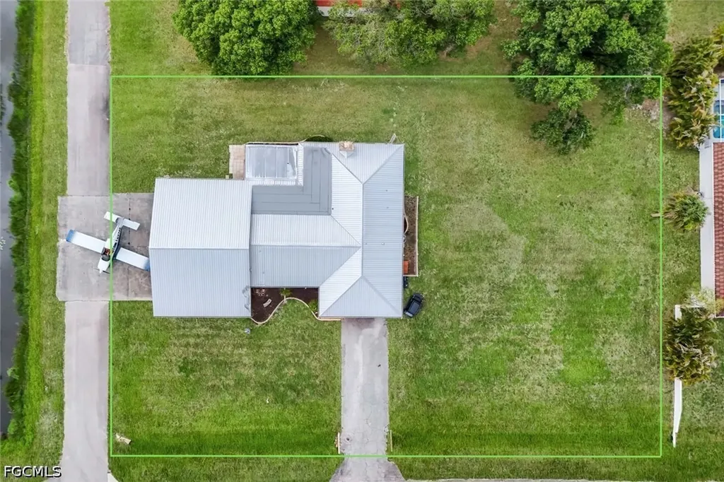 6711 Cadet Avenue Fort Myers FL 33905