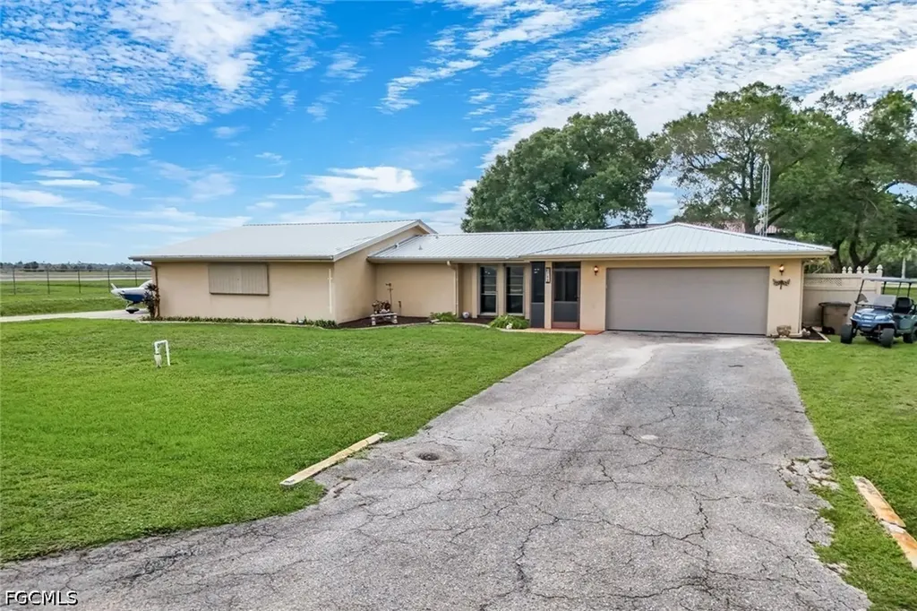 6711 Cadet Avenue Fort Myers FL 33905