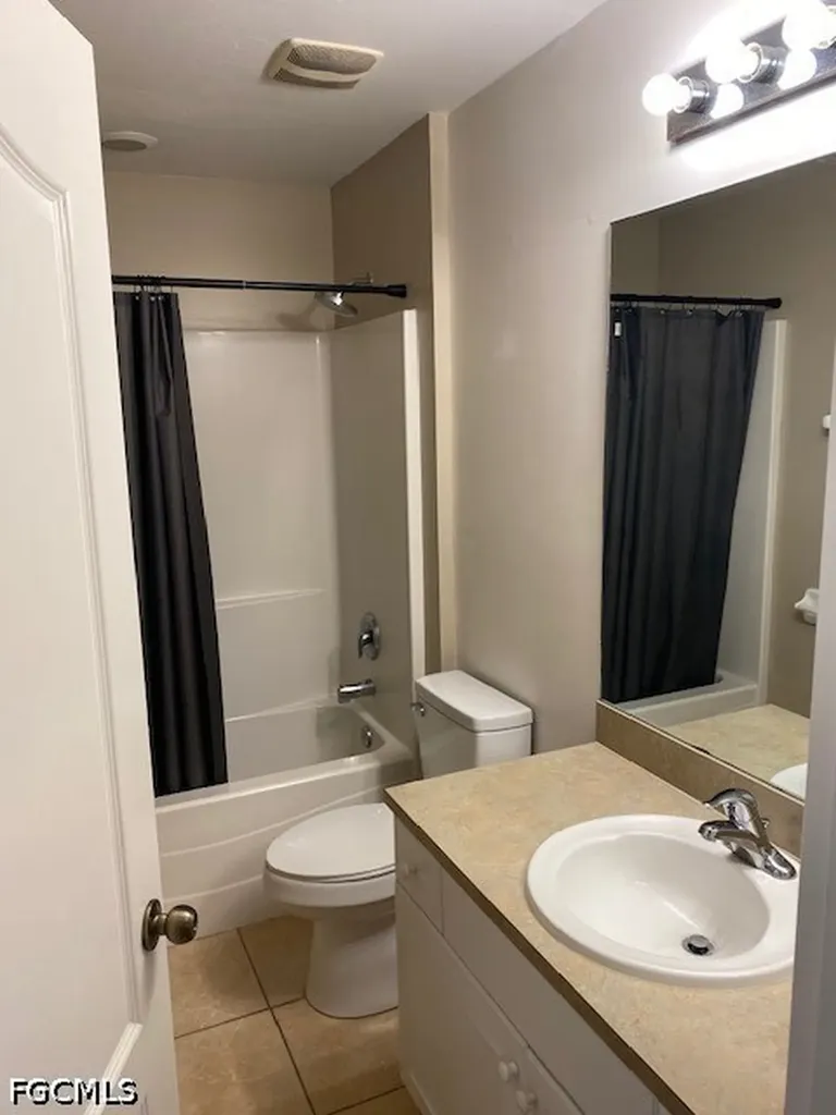 3717 NE 13th Avenue Cape Coral FL 33909