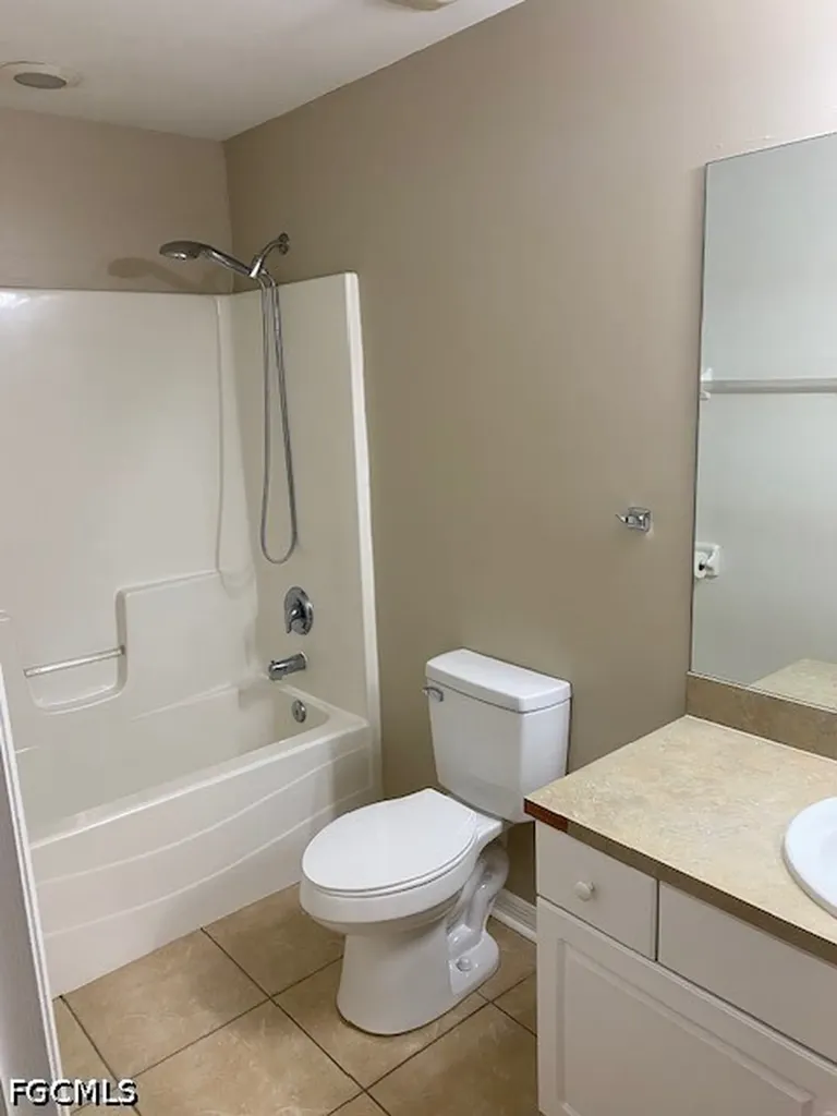 3717 NE 13th Avenue Cape Coral FL 33909