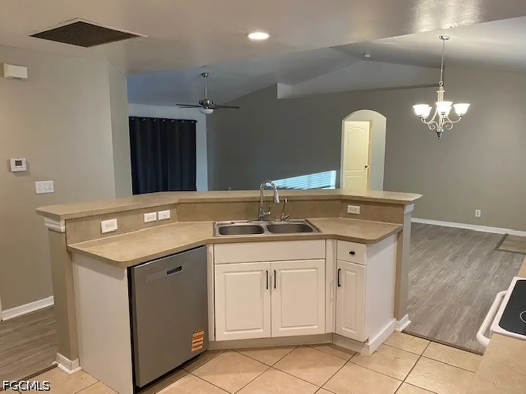 3717 NE 13th Avenue Cape Coral FL 33909