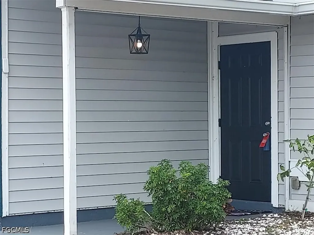 2205 NW 15th Street Cape Coral FL 33993