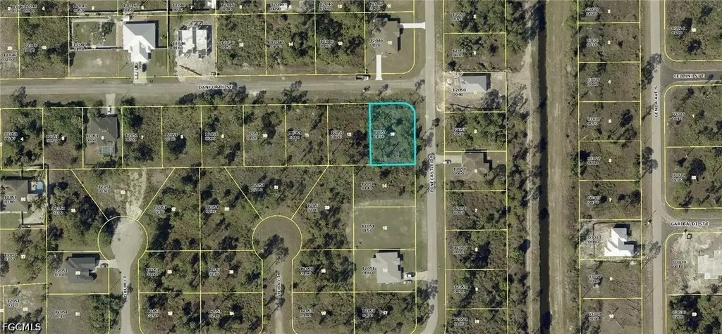1052 Danforth Street Lehigh Acres FL 33974