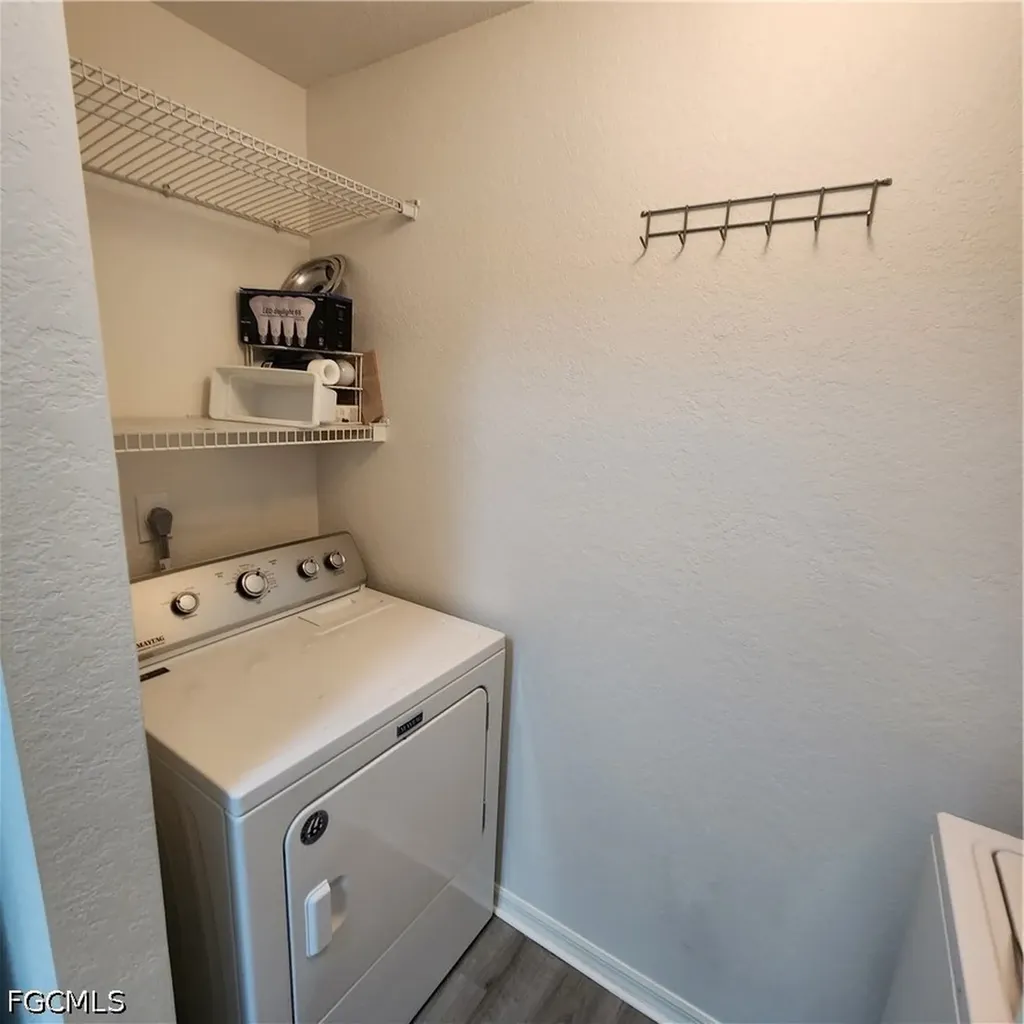 6321 Aragon Way Fort Myers FL 33966