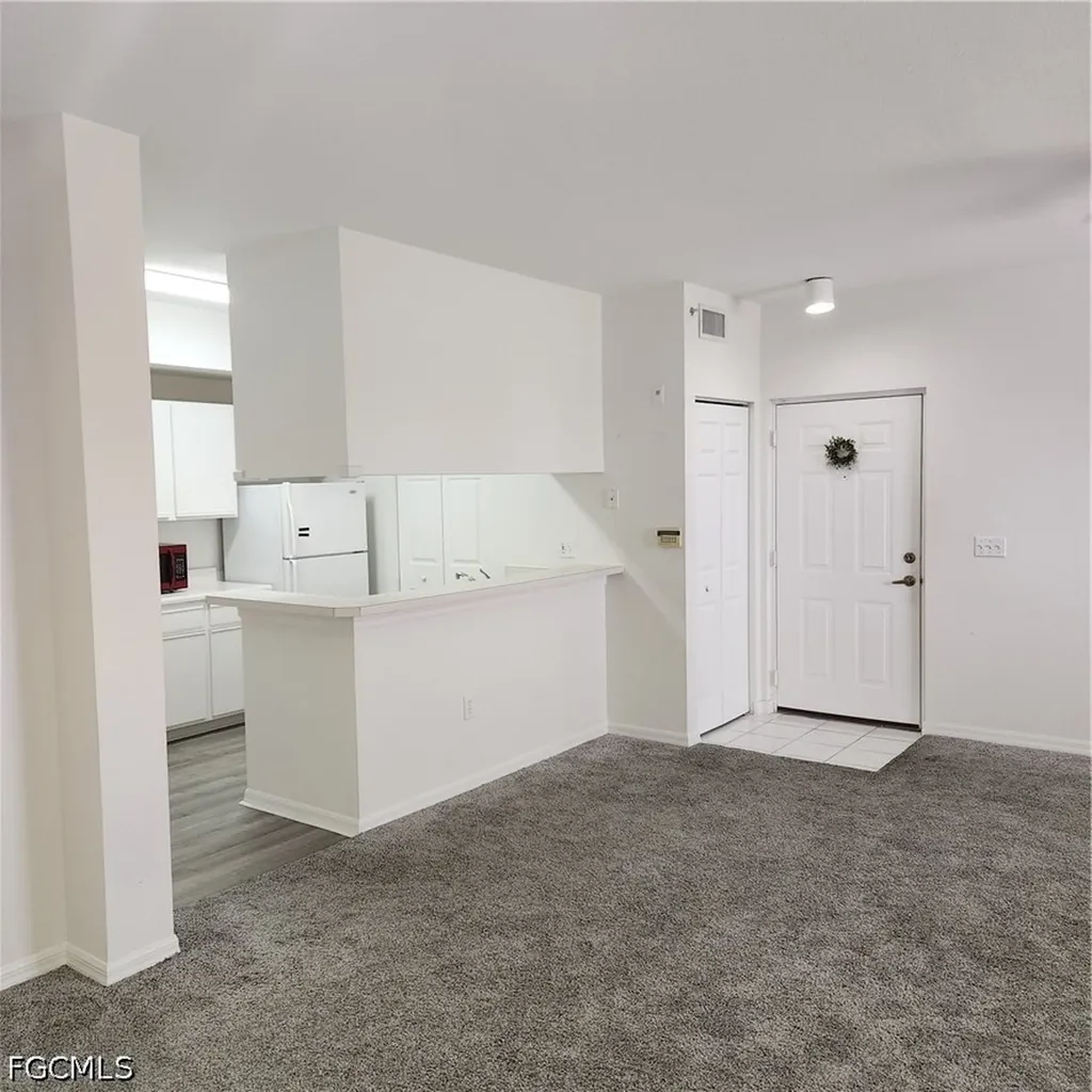 6321 Aragon Way Fort Myers FL 33966