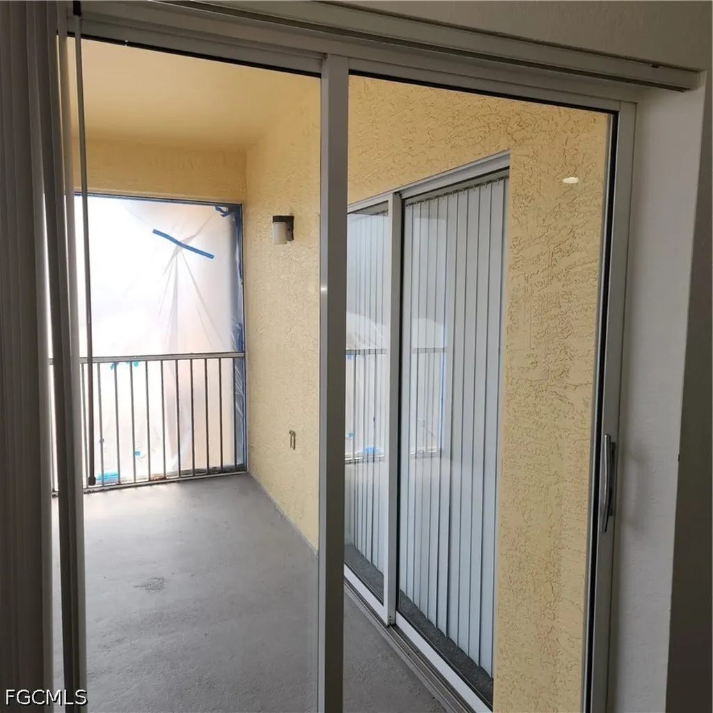 6321 Aragon Way Fort Myers FL 33966