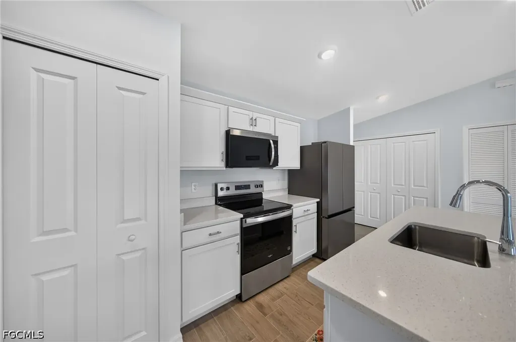 1414 NW 19th Terrace Cape Coral FL 33993