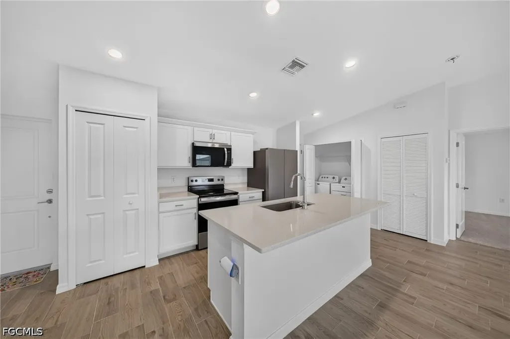 1414 NW 19th Terrace Cape Coral FL 33993