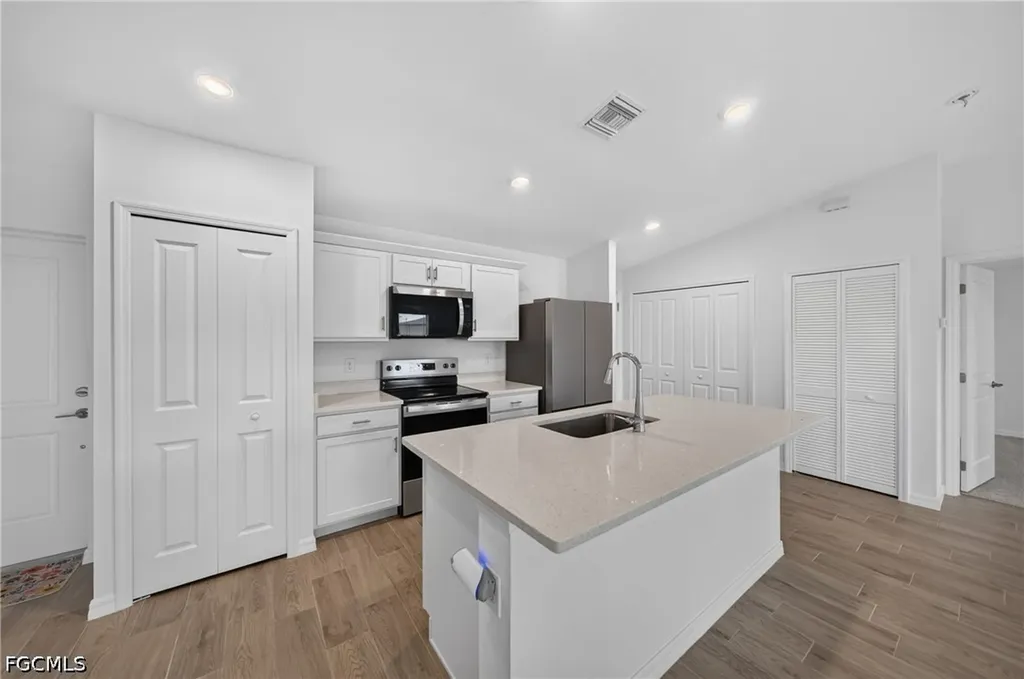 1414 NW 19th Terrace Cape Coral FL 33993