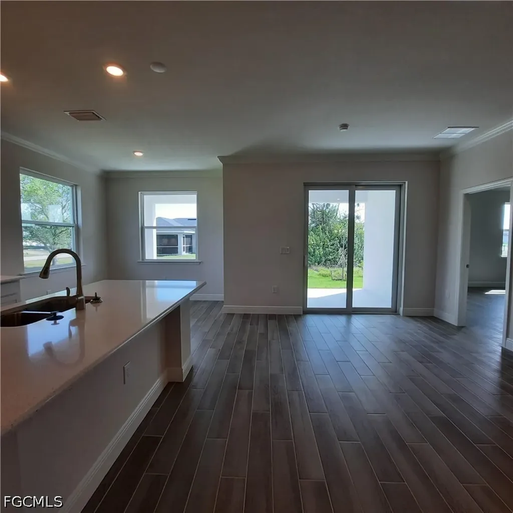 4102 NW 26th Street Cape Coral FL 33993