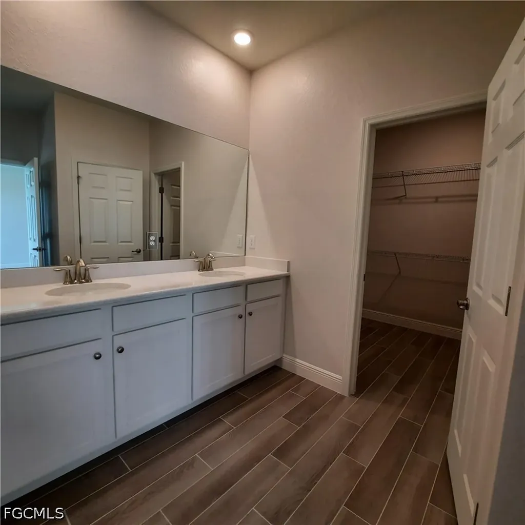 4102 NW 26th Street Cape Coral FL 33993