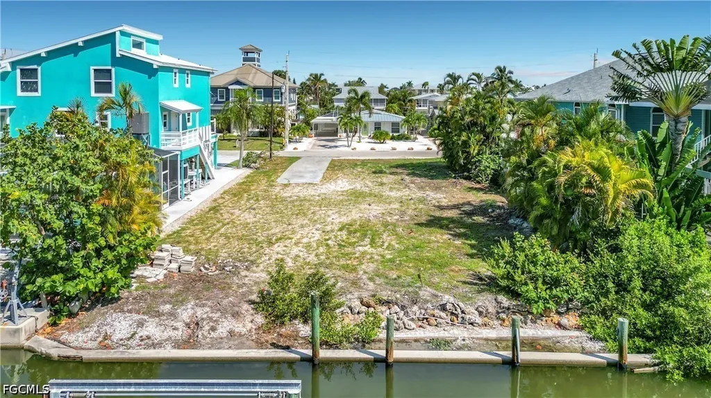 200 Curlew Street Fort Myers Beach FL 33931