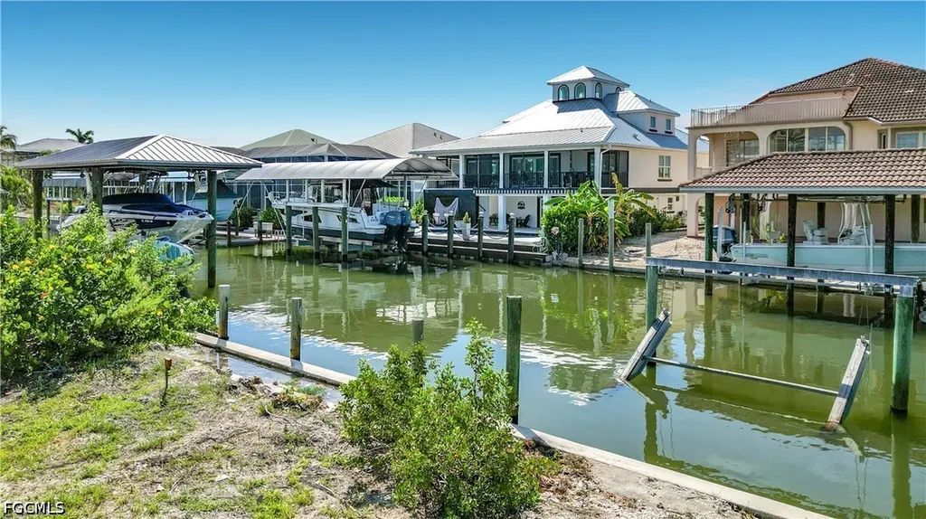200 Curlew Street Fort Myers Beach FL 33931