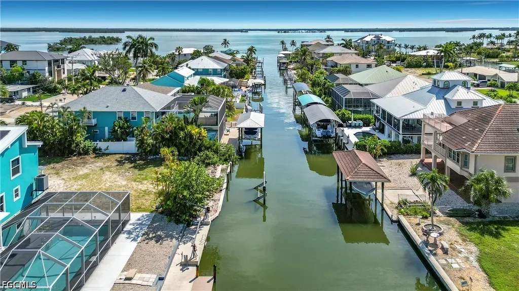 200 Curlew Street Fort Myers Beach FL 33931