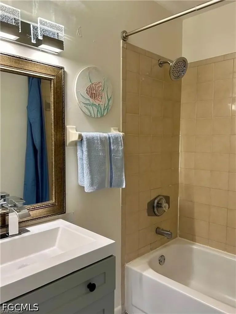 1005 SW 48th Terrace Cape Coral FL 33914