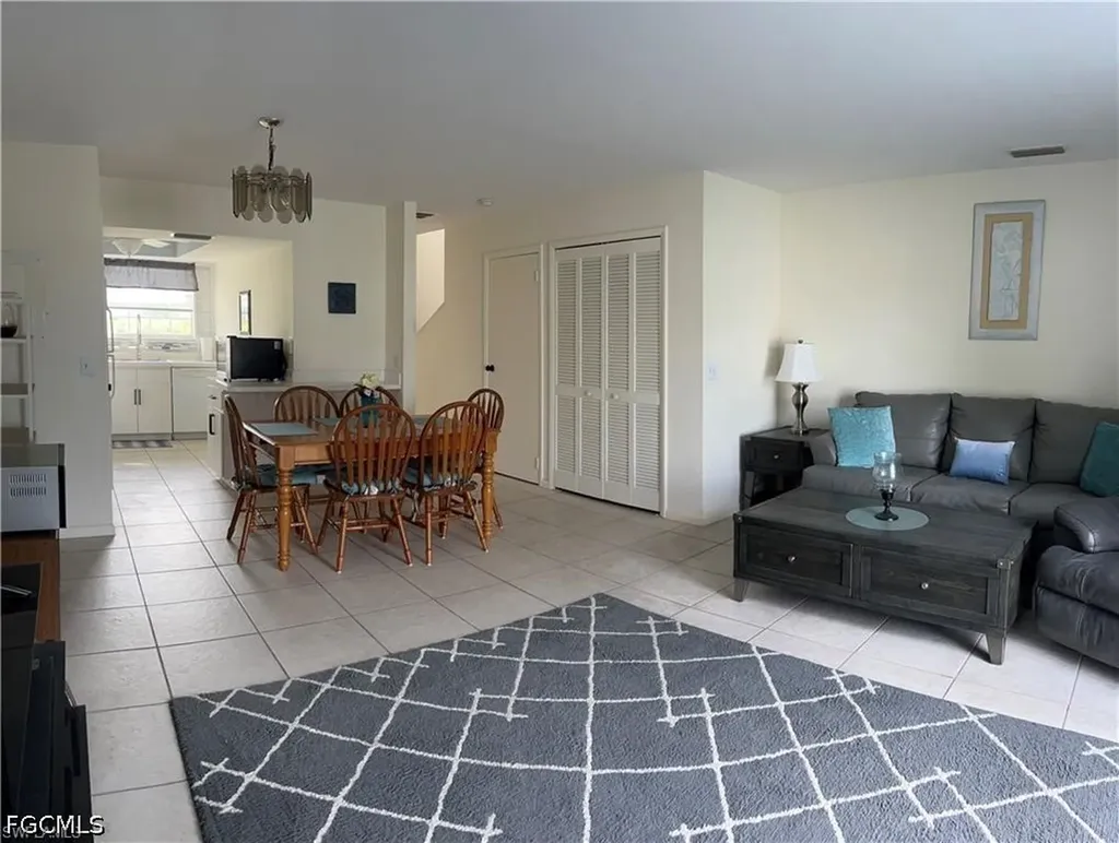 1005 SW 48th Terrace Cape Coral FL 33914