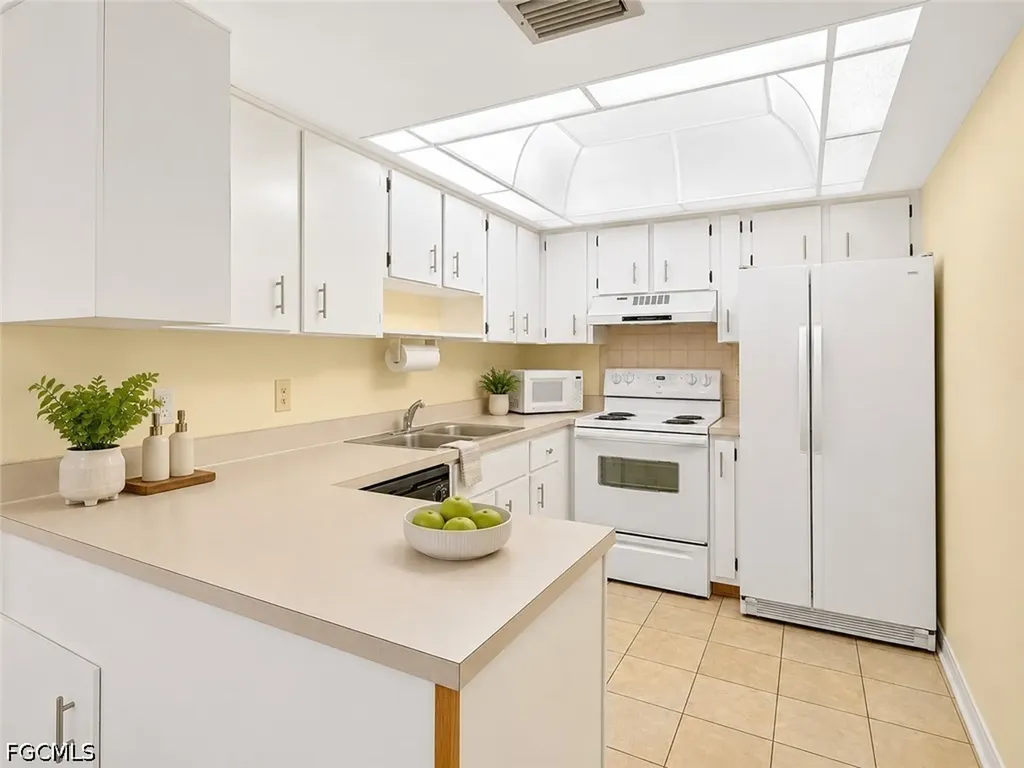 12481 Mcgregor Boulevard Fort Myers FL 33919