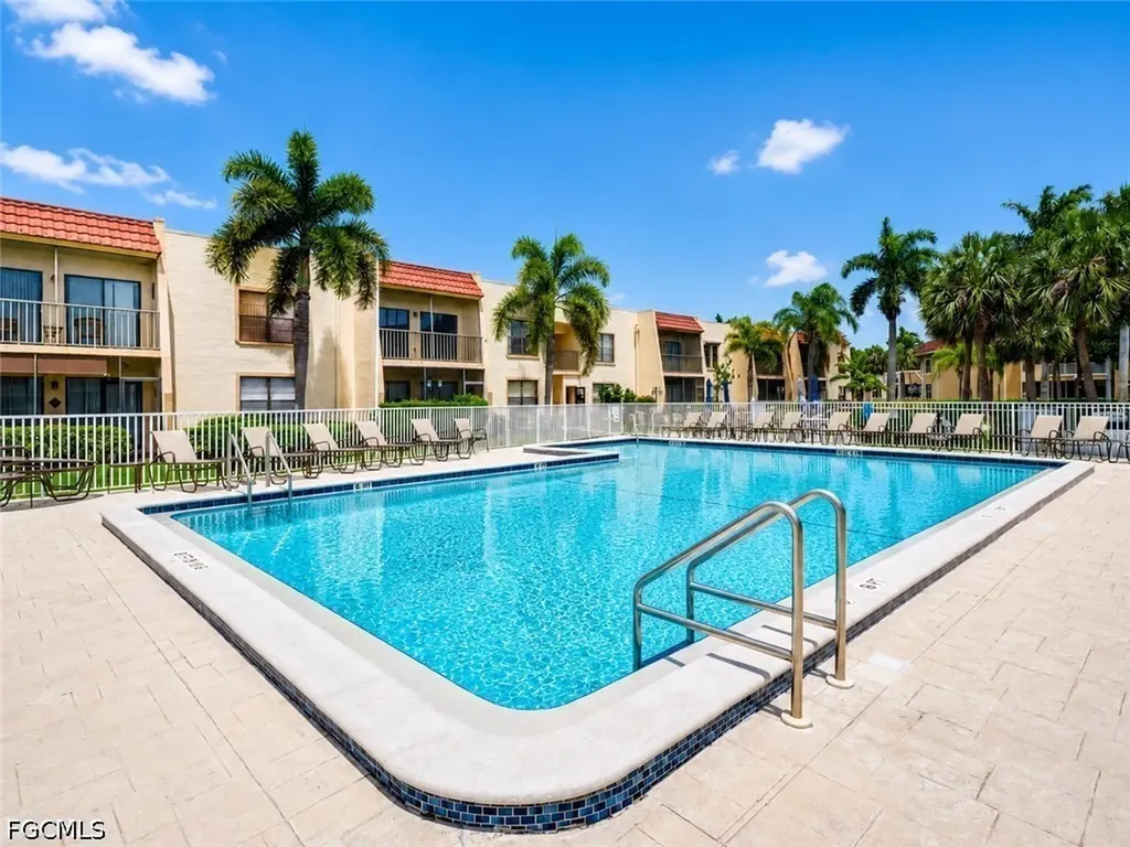 12481 Mcgregor Boulevard Fort Myers FL 33919
