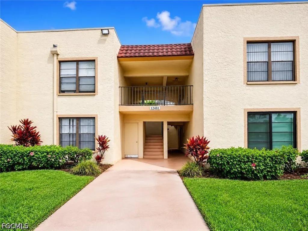 12481 Mcgregor Boulevard Fort Myers FL 33919