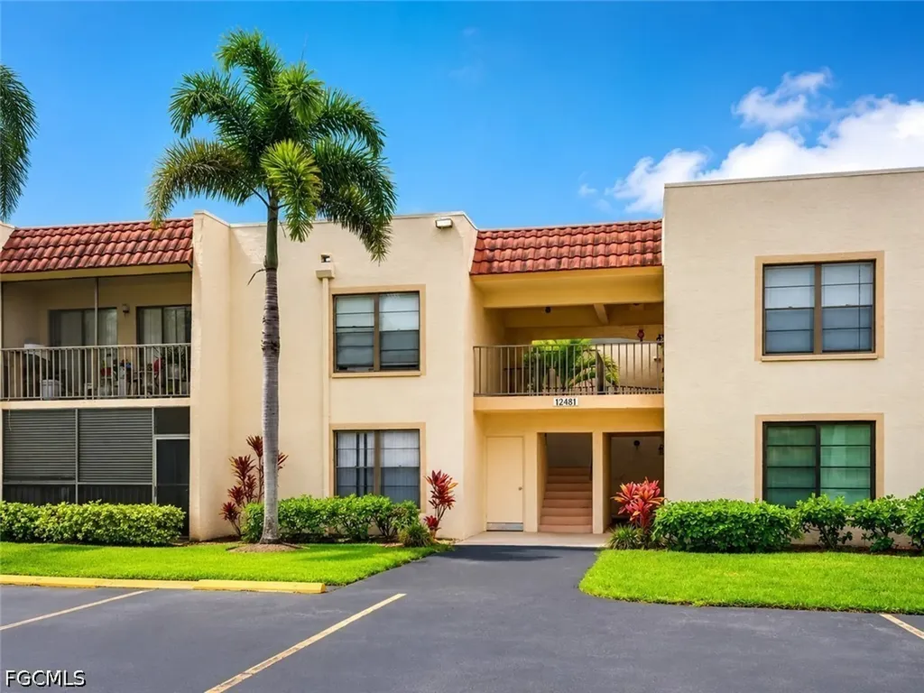 12481 Mcgregor Boulevard Fort Myers FL 33919