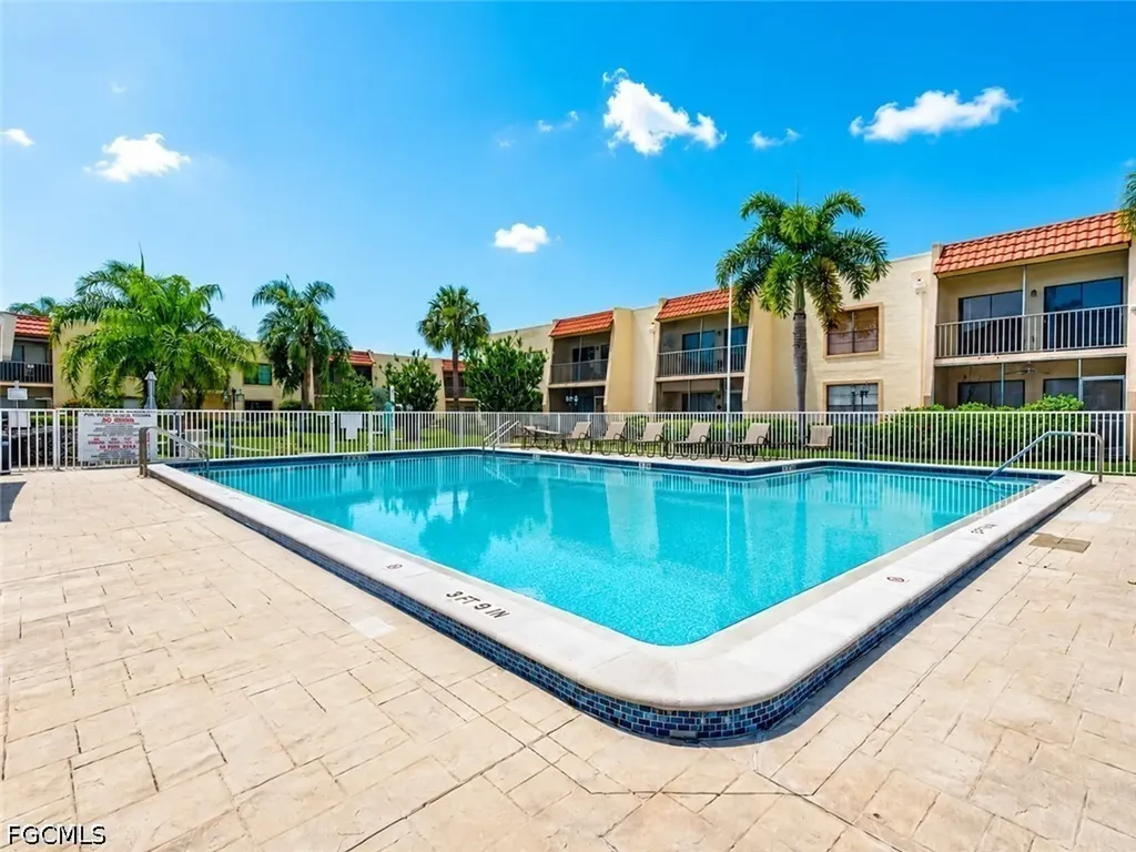 12481 Mcgregor Boulevard Fort Myers FL 33919
