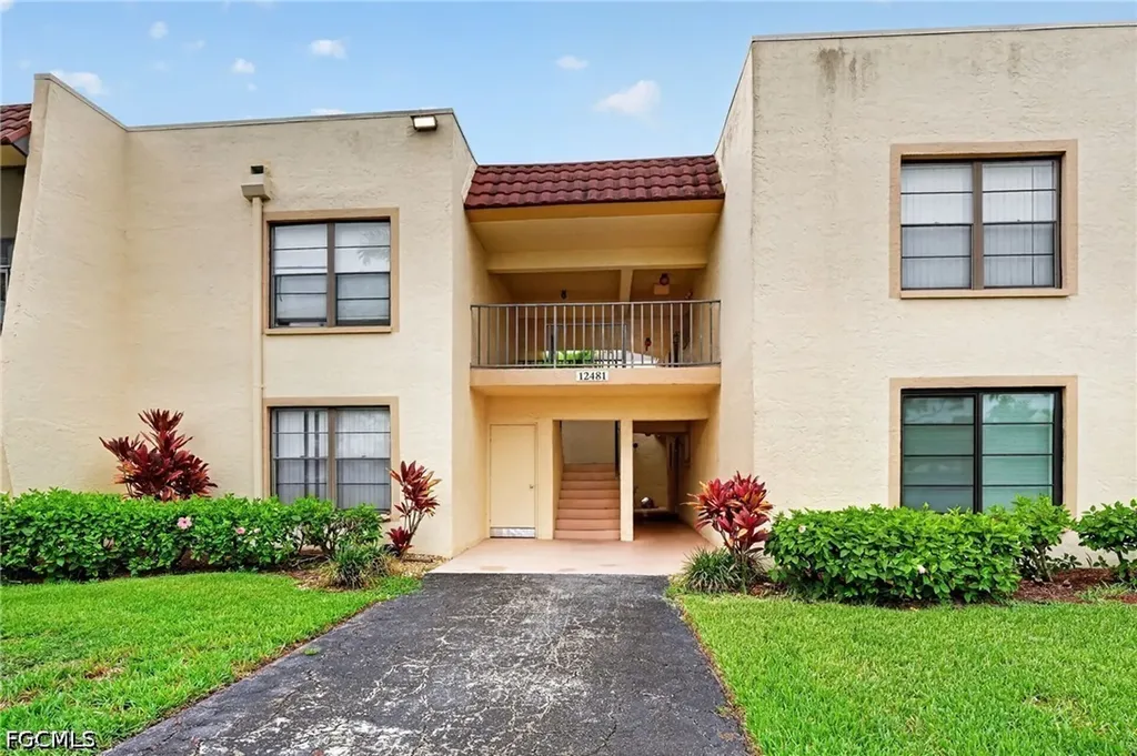12481 Mcgregor Boulevard Fort Myers FL 33919