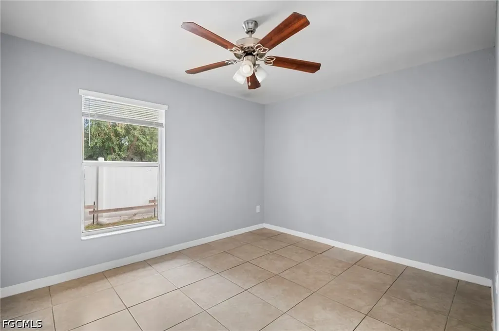 5449 10th Avenue Fort Myers FL 33907