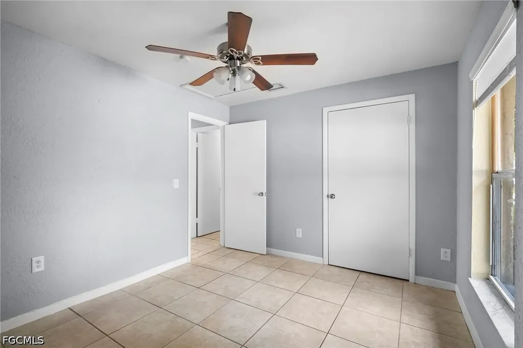 5449 10th Avenue Fort Myers FL 33907