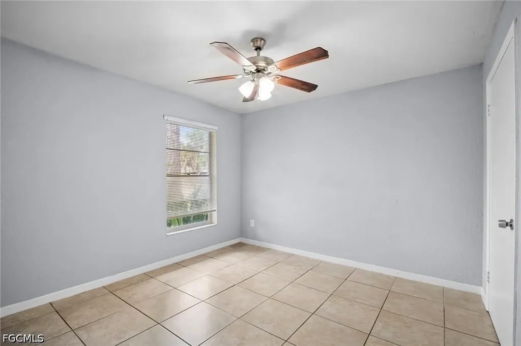 5449 10th Avenue Fort Myers FL 33907