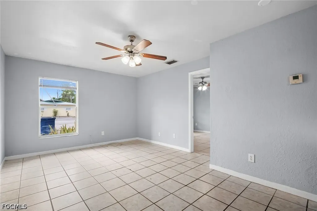 5449 10th Avenue Fort Myers FL 33907