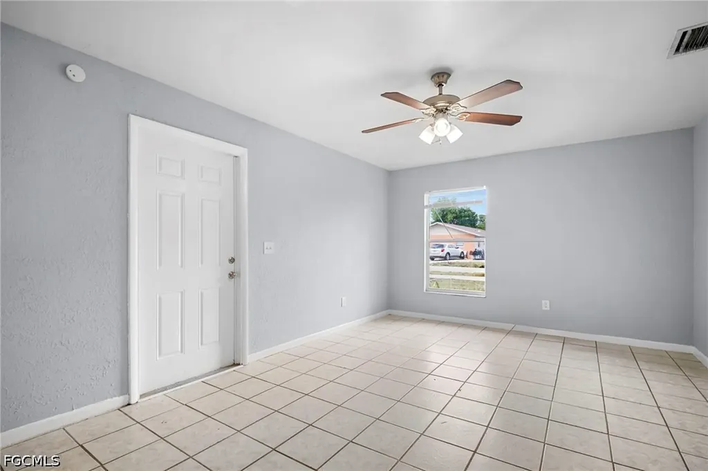 5449 10th Avenue Fort Myers FL 33907
